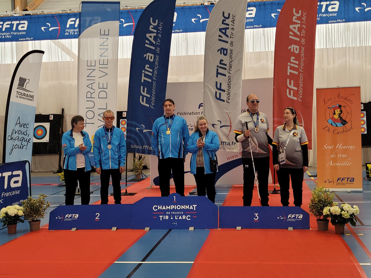 podium-HV1